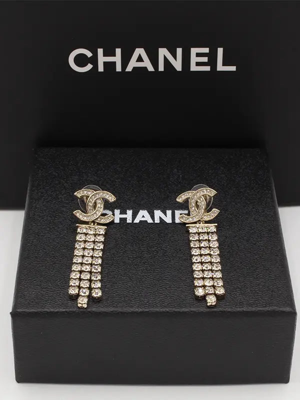 حلق شانيل 541 حلق chanel