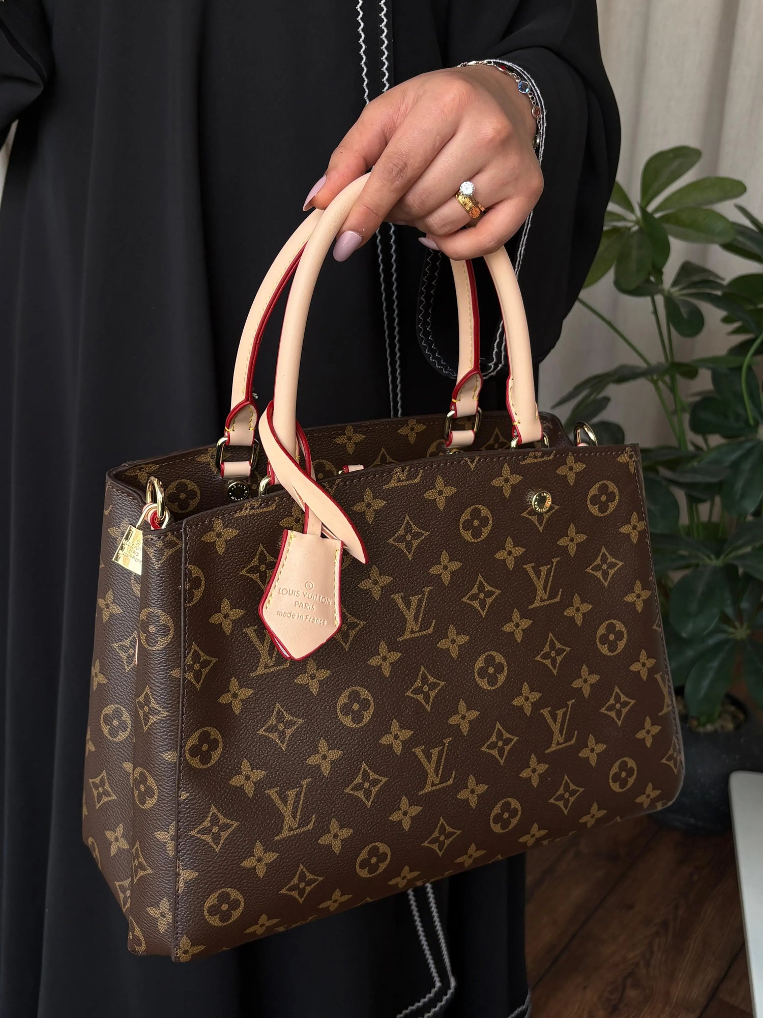 شنطة لويس فيتون مونتاين الكبير ماستر شنط وحقائب louis vuitton bags