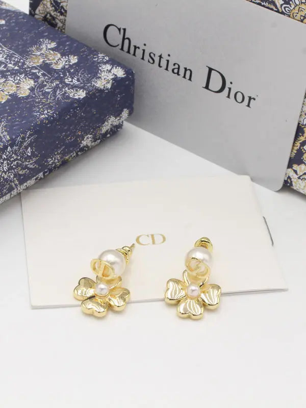 حلق ديور لولو فلاور 675 ماستر حلق dior ذهبي