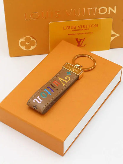 ميدالية لويس فيتون 242 ميدالية louis vuitton