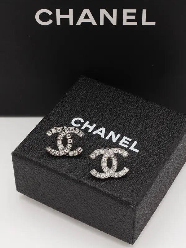 حلق شانيل 557 حلق chanel