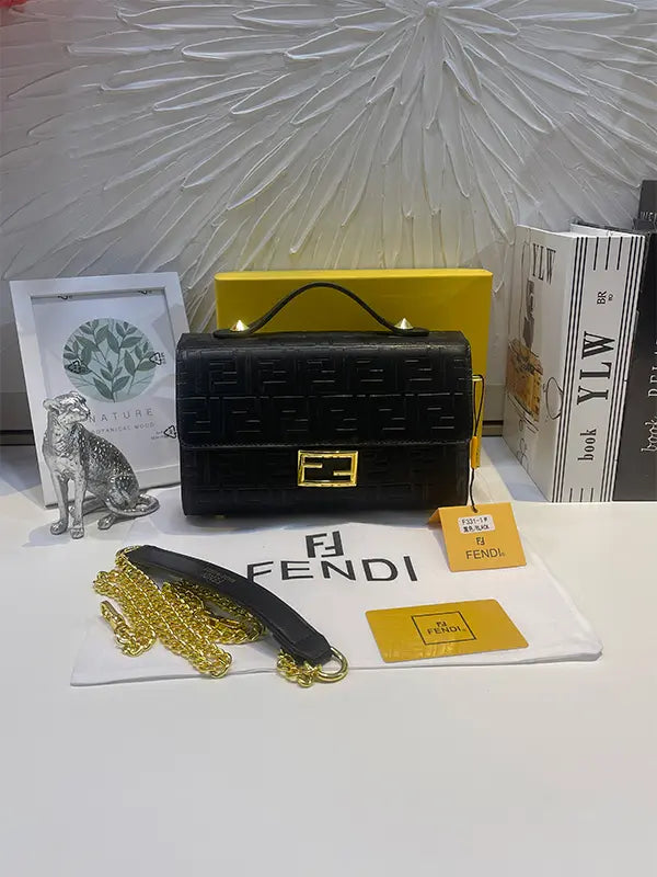 شنطة فندي صغيره اسود ماستر شنط وحقائب fendi bags