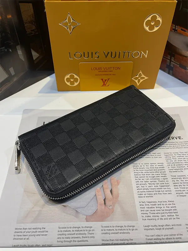بوك لويس فيتون 323 محافظ louis vuitton bags اسود