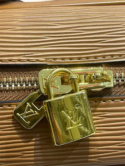 شنطة لويس فيتون ماستر نيو شايب شنط وحقائب louis vuitton bags