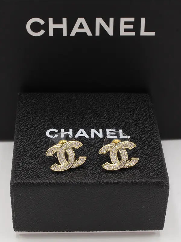 حلق شانيل 549 حلق chanel ذهبي