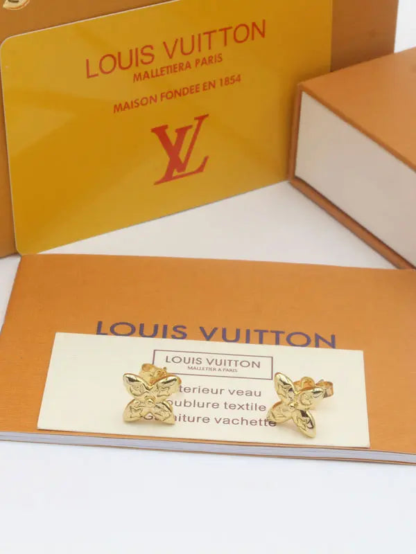حلق لويس فيتون سمول لوقو 702 حلق louis vuitton