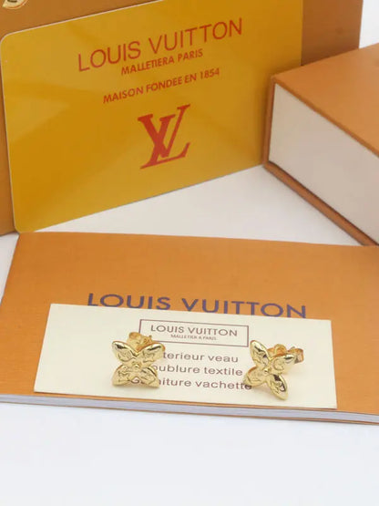 حلق لويس فيتون سمول لوقو 702 حلق louis vuitton