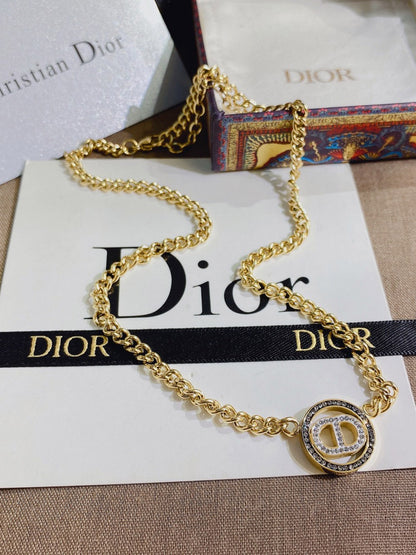 سلسال ديور كرستيان ديور سلسال dior