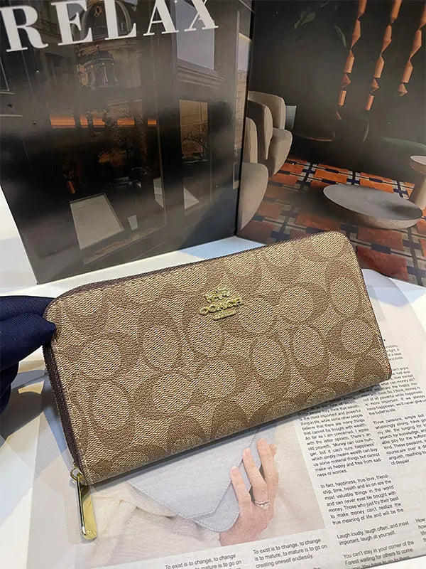 بوك كوتش 326 محافظ coach bags