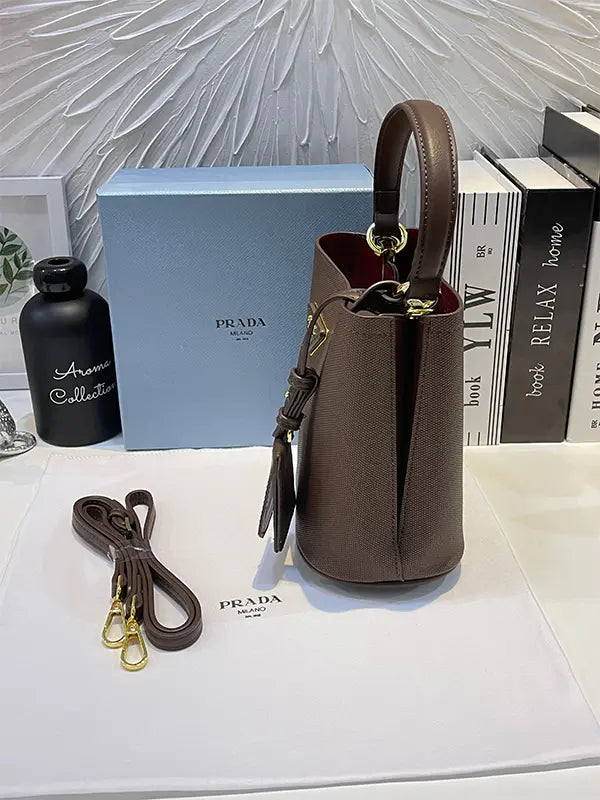 شنطة برادا شنط وحقائب brada bags