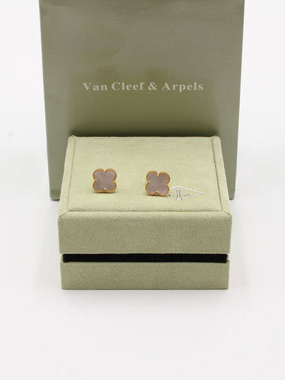 حلق فان كليف وسط لوقو