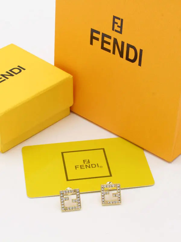 حلق فندي زركون سكوير حلق fendi