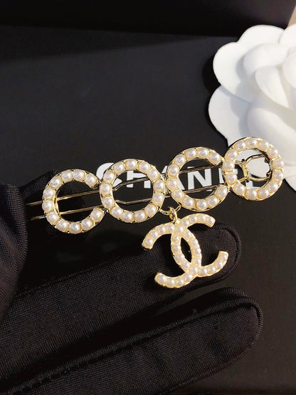 بكلة شعر شانيل اكسسوارات شعر chanel