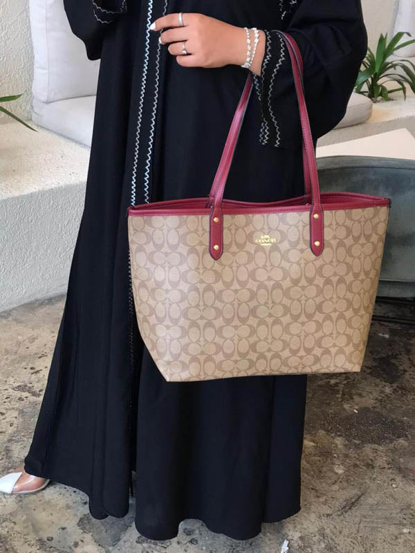 شنطة كوتش ماستر كبيرة شنط وحقائب coach bags بيج