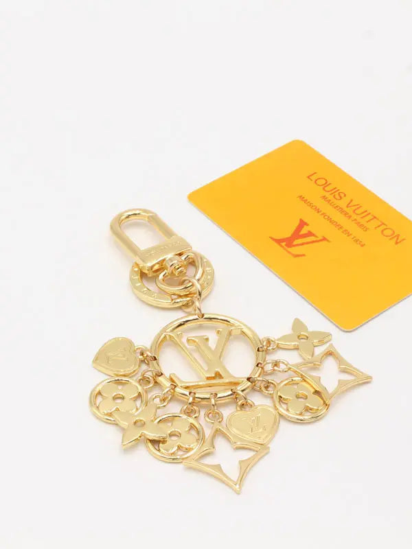 ميدالية لويس فيتون 235 ميدالية louis vuitton