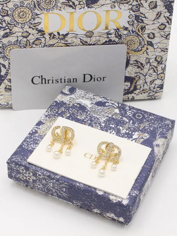 حلق ديور ثري بيرلز ماستر حلق dior