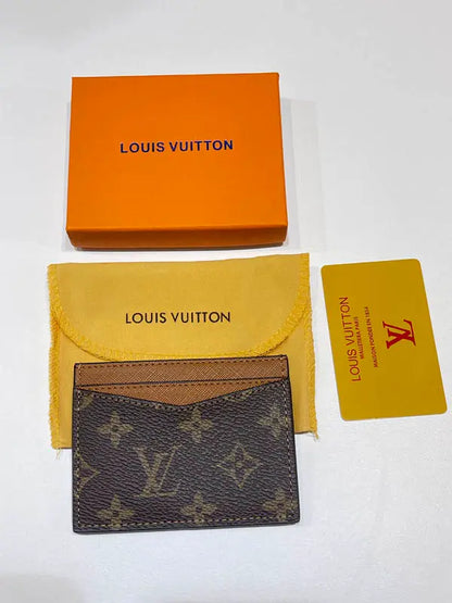 بوك لويس فيتون مع بوكس 375 محافظ louis vuitton bags