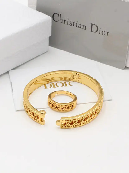 اساور ديور الهبه مع الخاتم مقاس صغير اسواره dior