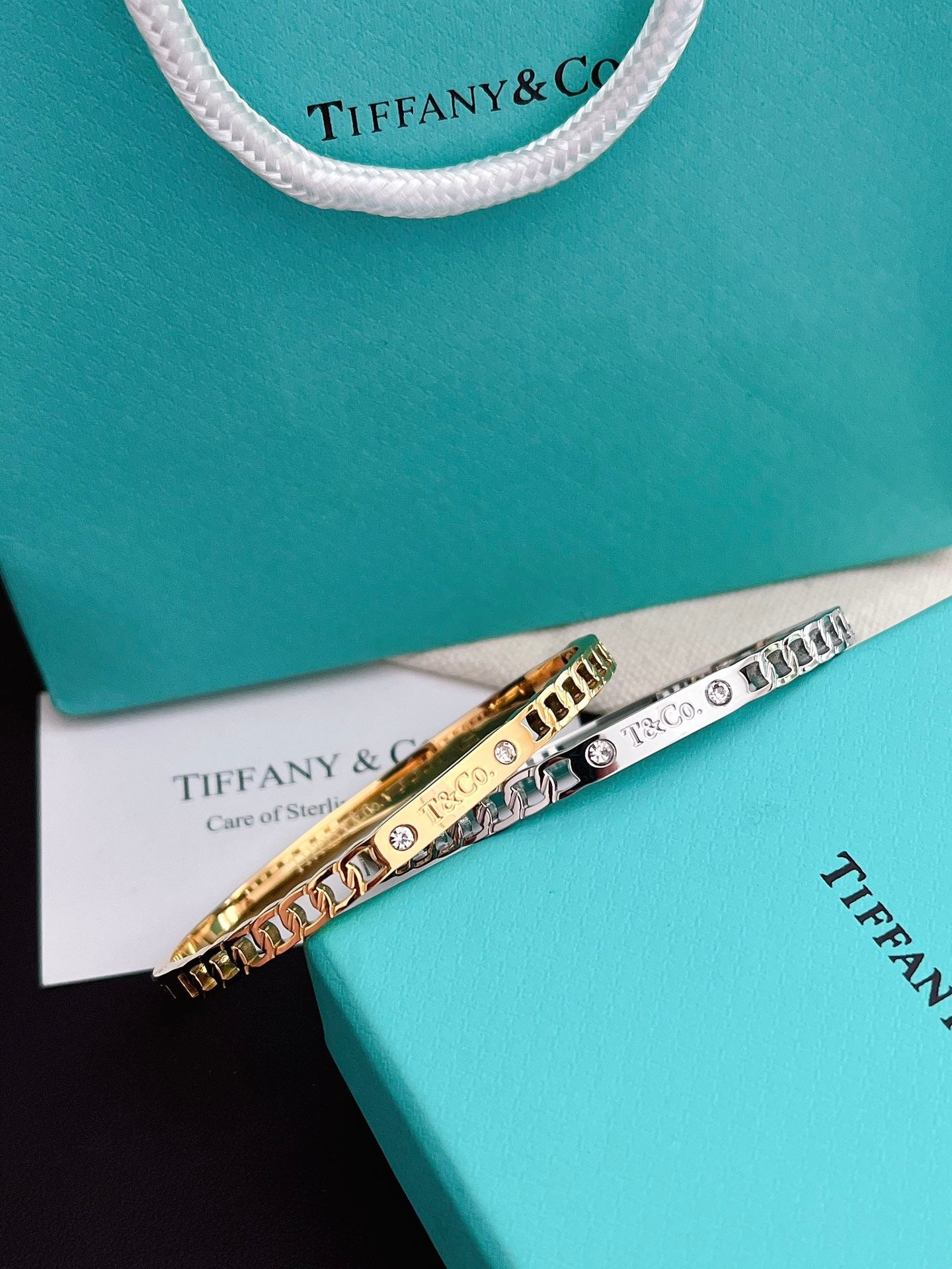 اسواره تيفاني بانقل اسواره tiffany