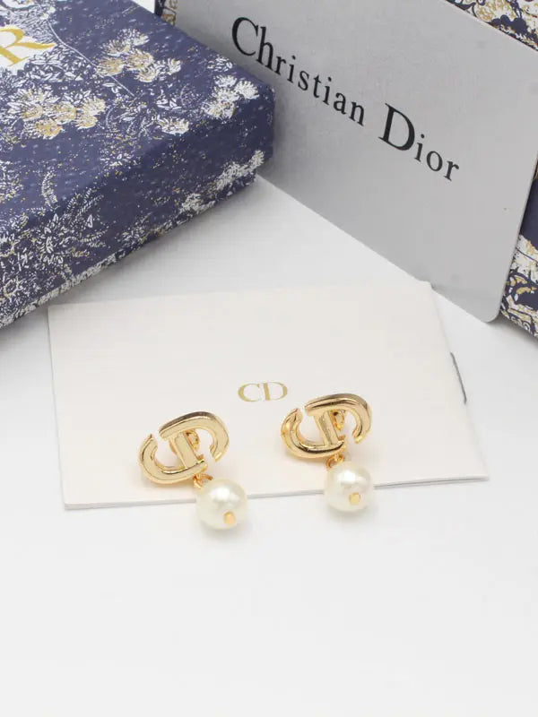 حلق ديور الجديد 677 ماستر حلق dior