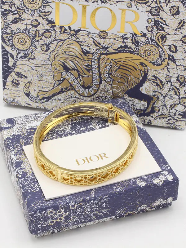 اساور ديور ماستر الهبة اسواره dior