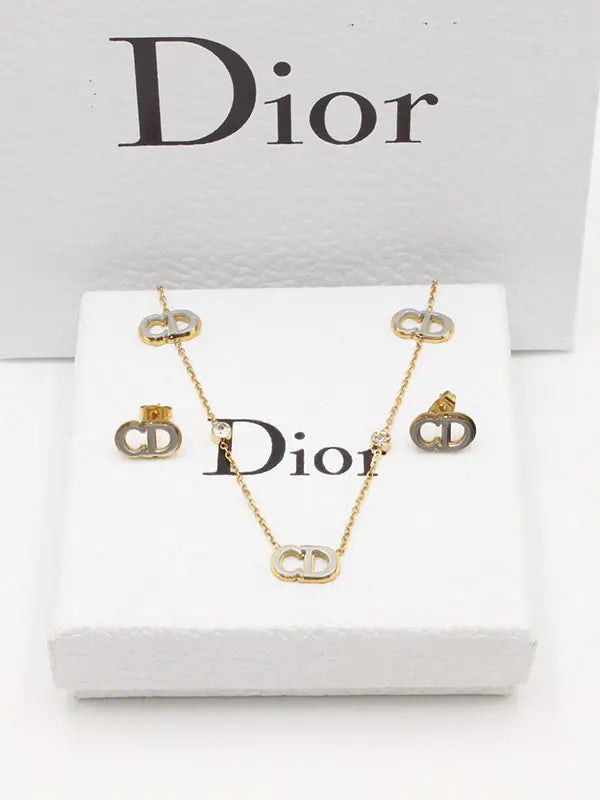 طقم ديور سي دي ناعم 2 قطع اطقم dior