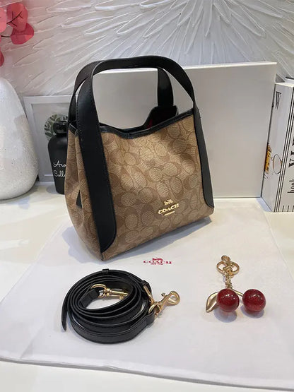 شنطة كوتش بنية شنط وحقائب coach bags