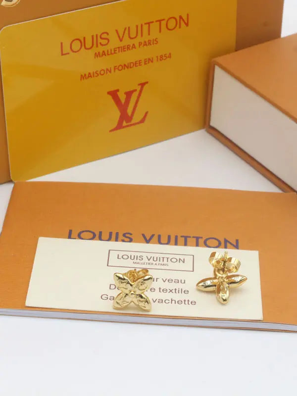 حلق لويس فيتون سمول لوقو 702 حلق louis vuitton