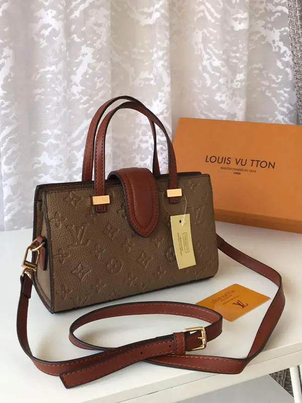 شنطة لويس فيتون الجديد ماستر 01 شنط وحقائب louis vuitton bags