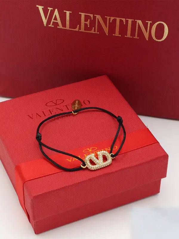 اسواره فالنتينو خيط اسود اسواره VALENTINO