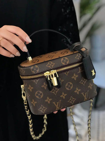 شنطة لويس فيتون وسط ماستر 403 شنط وحقائب louis vuitton bags بني