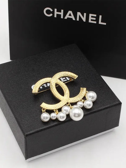 بروش شانيل لولو 217 بروش chanel