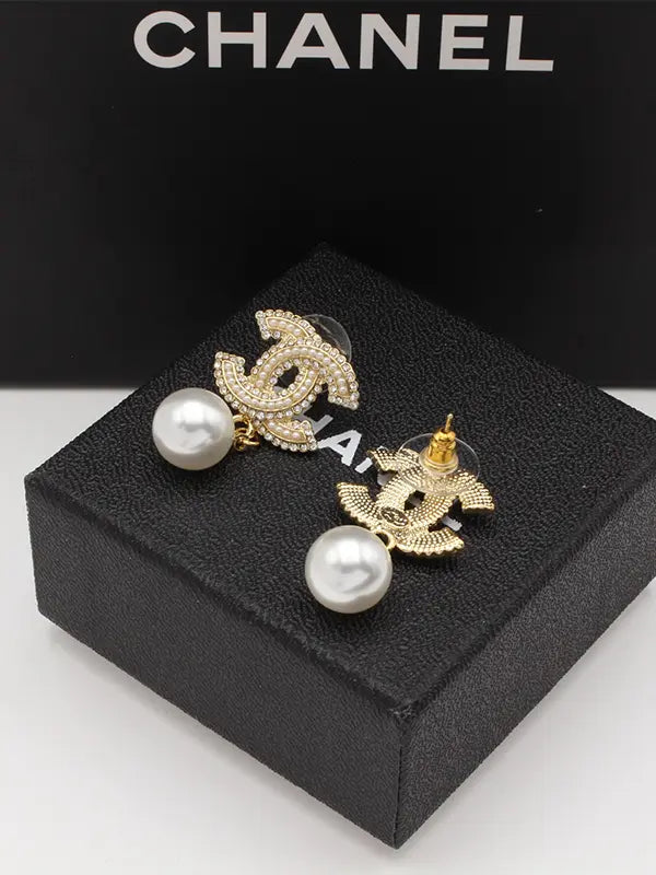 حلق شانيل 551 حلق chanel