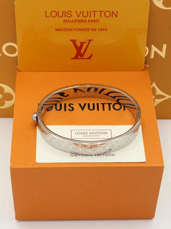 اسواره لويس فيتون فضي اسواره louis vuitton