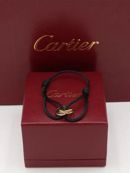 اسواره كارتير ترينيتي وسط اسواره CARTIER