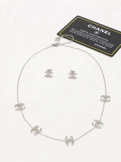 طقم شانيل 2 قطع 665 اطقم chanel فضي