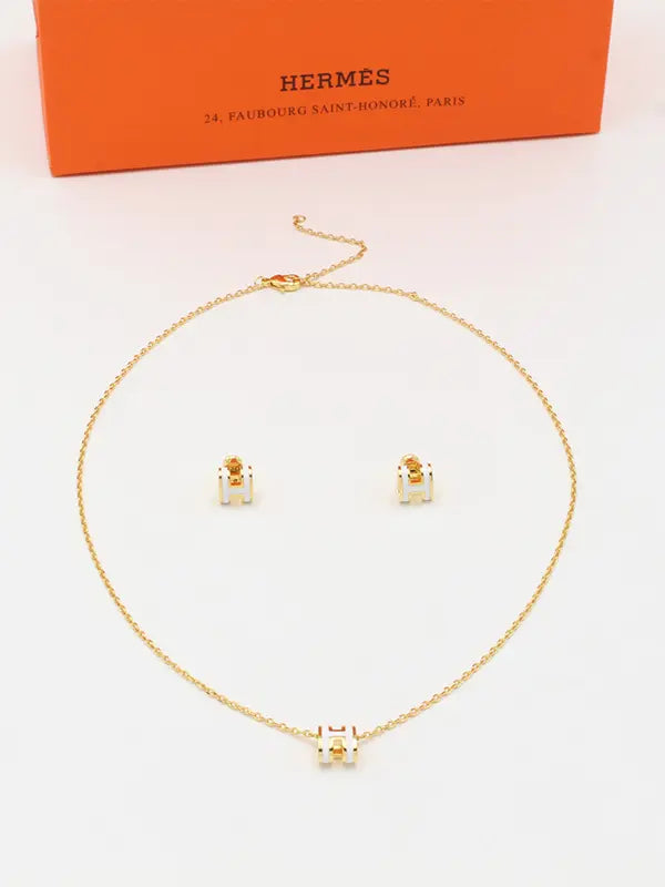 طقم هيرمز ملون ناعم ماستر لوقو اطقم HERMES