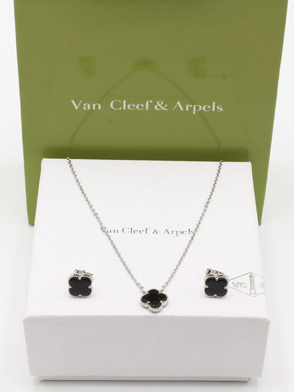 طقم فان كليف ناعم 2 قطع اطقم van cleef اسود فضي