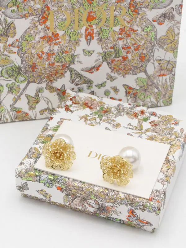 حلق ديور فلاور اند بيرل ماستر حلق dior