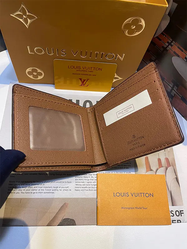 بوك لويس فيتون 320 محافظ louis vuitton bags