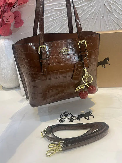 شنطة كوتش كبيره ماستر الجديدة شنط وحقائب coach bags