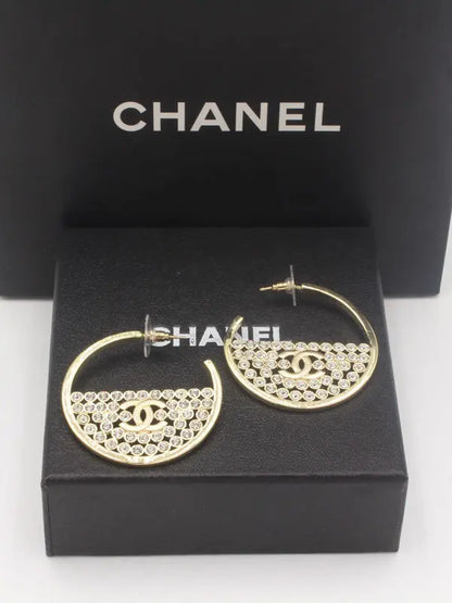 حلق شانيل زركون مدور 664 حلق chanel