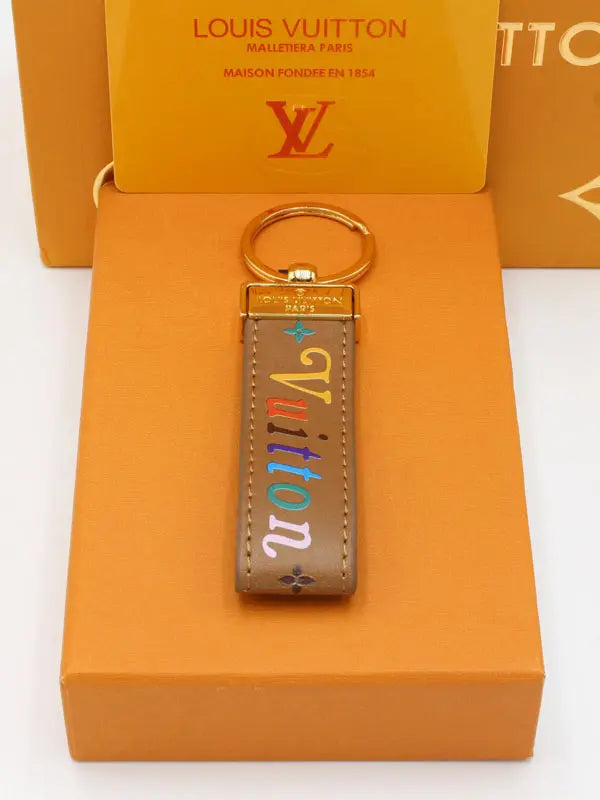 ميدالية لويس فيتون 242 ميدالية louis vuitton