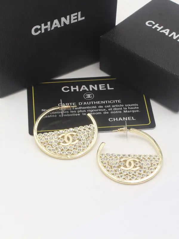 حلق شانيل زركون مدور 664 حلق chanel