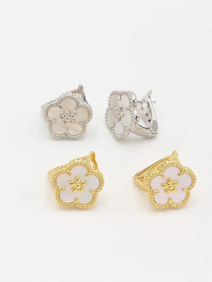 حلق فان كليف زهرات الامبرا اند اربلز الماستر حلق van cleef