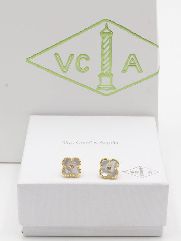 حلق فان كليف ستون لوقو حلق van cleef ابيض ذهبي