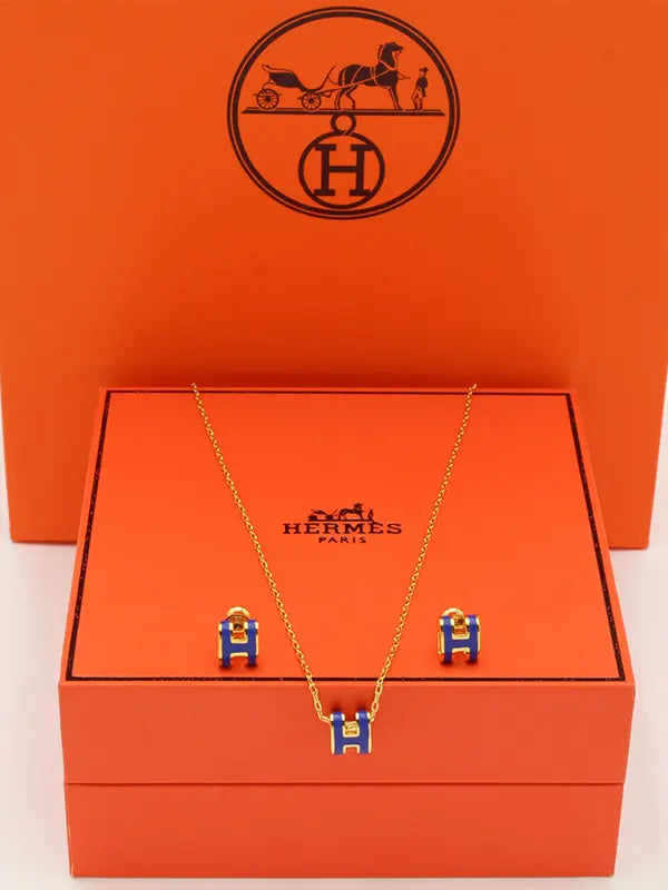 طقم هيرمز ملون ناعم ماستر لوقو اطقم HERMES كحلي ذهبي