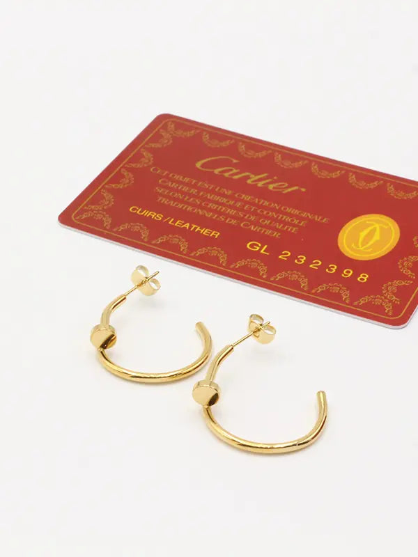 حلق كارتير مسمار 749 حلق CARTIER