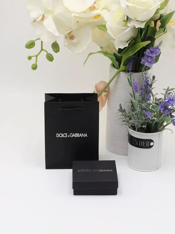 ملحقات دولتشي اند قبانا للاطقم هدايا Dolce&amp;Gabbana