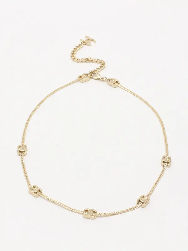 عقد شانيل تشوكر لوقو سلسال chanel